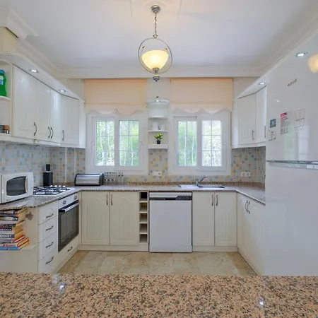 Villa Elwyn *